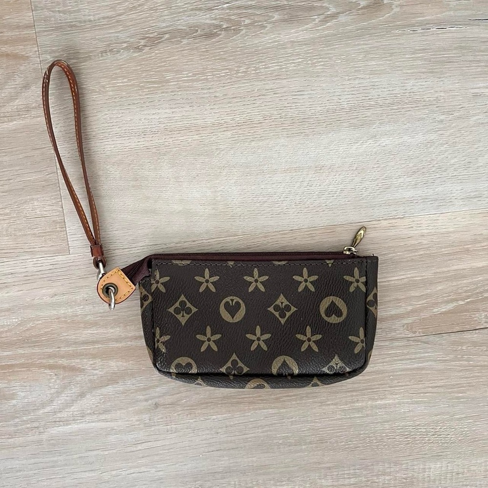 Wristlet